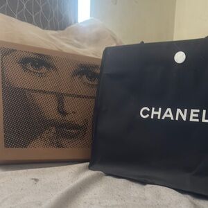 1️⃣5️⃣0️⃣ Chanel makeup kit